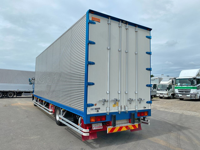 日野レンジャーアルミバン中型（4t）[写真02]