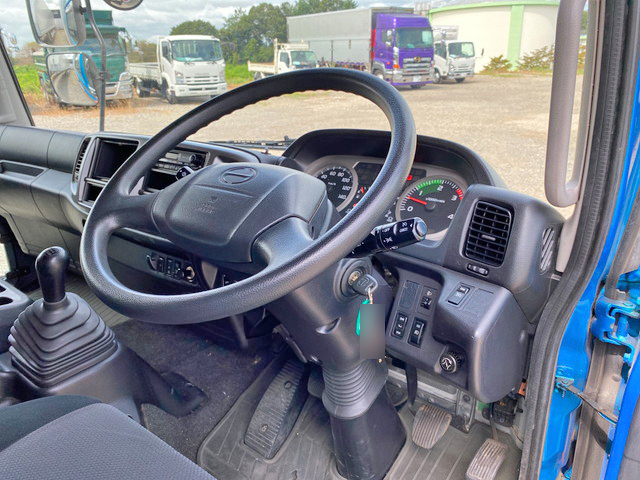 日野レンジャーアルミバン中型（4t）[写真34]