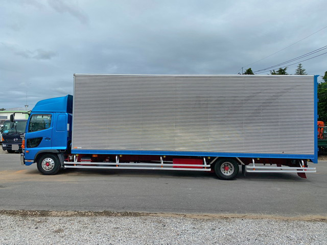 日野レンジャーアルミバン中型（4t）[写真05]