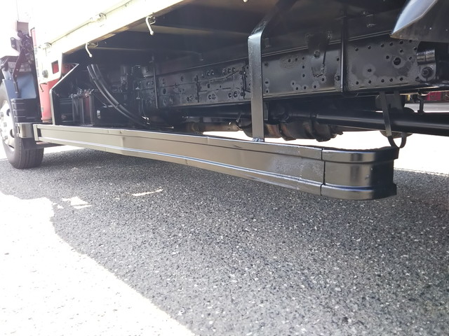 三菱ふそうキャンターユニック4段小型（2t・3t）[写真16]