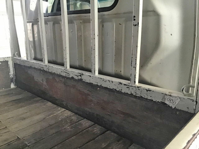 三菱ふそうキャンター平ボディ小型（2t・3t）[写真10]