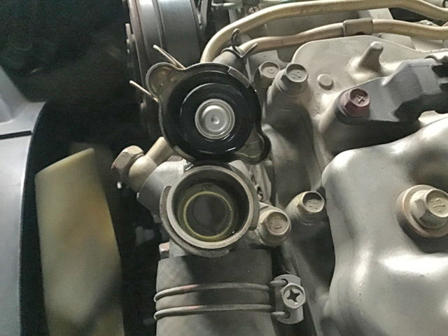 三菱ふそうキャンター平ボディ小型（2t・3t）[写真15]