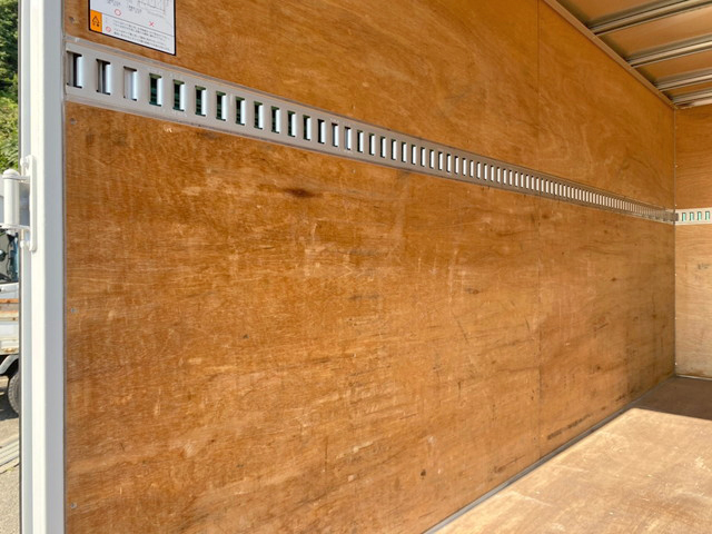 日野デュトロアルミバン小型（2t・3t）[写真12]