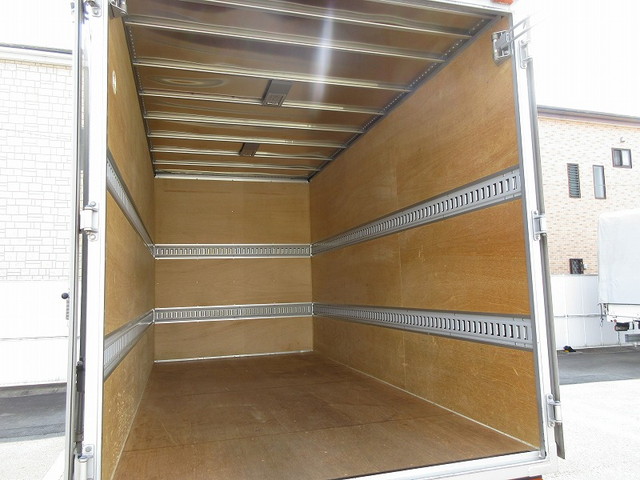 日産アトラスアルミバン小型（2t・3t）[写真11]