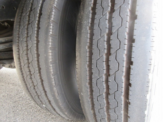 日産アトラスアルミバン小型（2t・3t）[写真22]