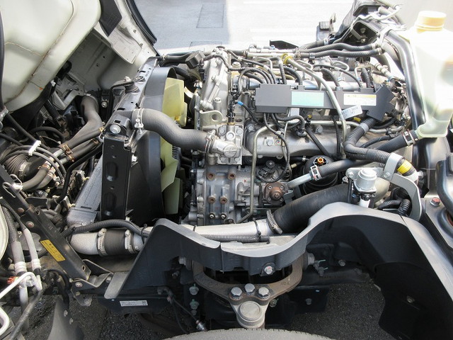 日産アトラスアルミバン小型（2t・3t）[写真24]