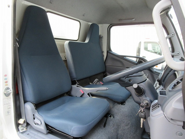 日産アトラスアルミバン小型（2t・3t）[写真29]