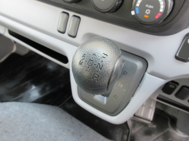 日産アトラスアルミバン小型（2t・3t）[写真35]