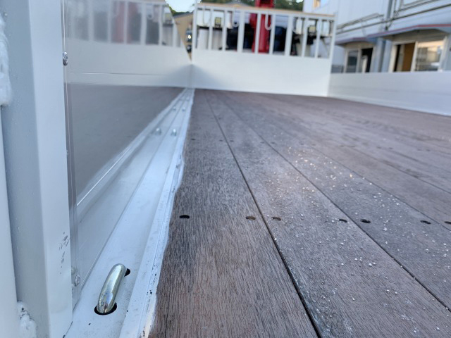 三菱ふそうファイターユニック4段増トン（6t・8t）[写真10]