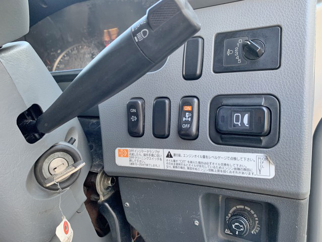 三菱ふそうファイターユニック4段増トン（6t・8t）[写真33]