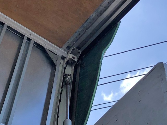 いすゞギガアルミウイング大型（10t）[写真11]