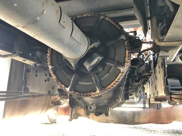 いすゞギガアルミウイング大型（10t）[写真19]