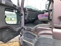 いすゞギガアルミウイング大型（10t）[写真29]