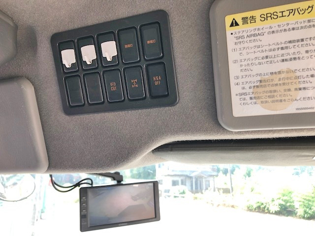 いすゞギガアルミウイング大型（10t）[写真35]