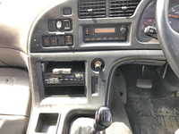 いすゞギガアルミウイング大型（10t）[写真37]