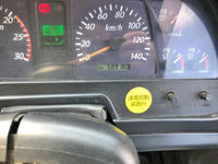 いすゞギガアルミウイング大型（10t）[写真38]