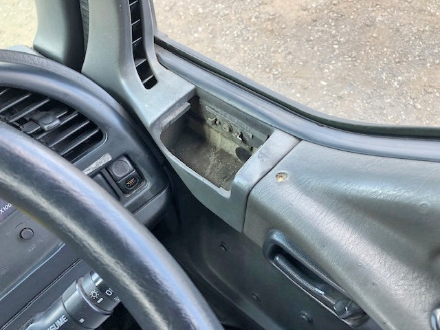 いすゞギガアルミウイング大型（10t）[写真40]