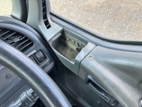 いすゞギガアルミウイング大型（10t）[写真40]