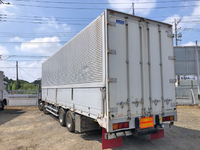 いすゞギガアルミウイング大型（10t）[写真04]