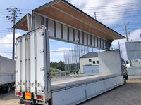 いすゞギガアルミウイング大型（10t）[写真05]