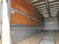 いすゞギガアルミウイング大型（10t）[写真09]