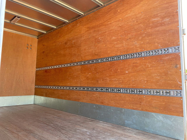 いすゞエルフアルミバン小型（2t・3t）[写真14]