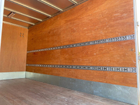 いすゞエルフアルミバン小型（2t・3t）[写真14]