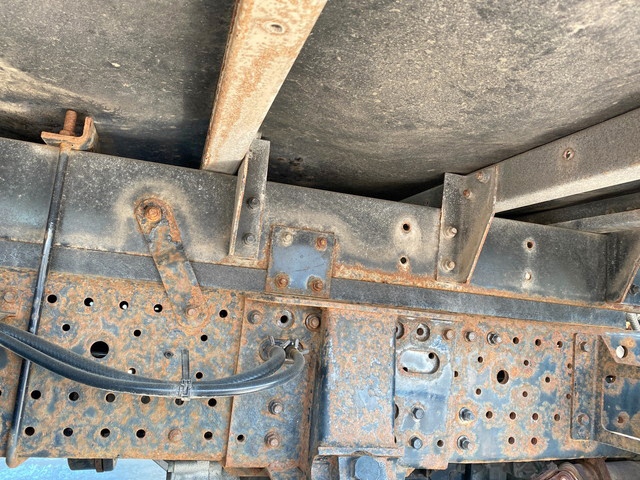 いすゞエルフアルミバン小型（2t・3t）[写真21]