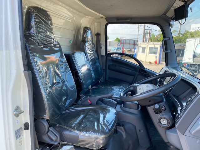 いすゞエルフアルミバン小型（2t・3t）[写真31]