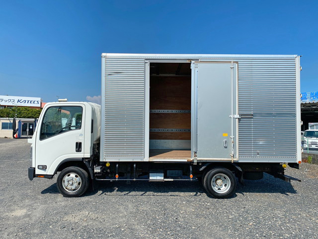 いすゞエルフアルミバン小型（2t・3t）[写真06]