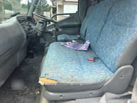 三菱ふそうキャンタークレーン4段小型（2t・3t）[写真28]