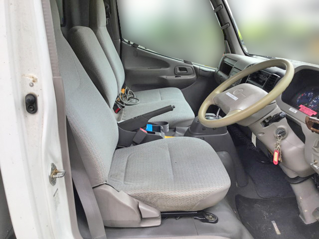 トヨタダイナパネルバン小型（2t・3t）[写真36]