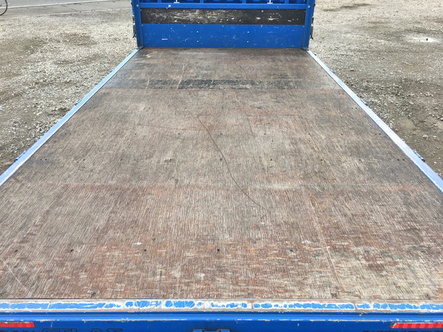 日産アトラス平ボディ小型（2t・3t）[写真13]