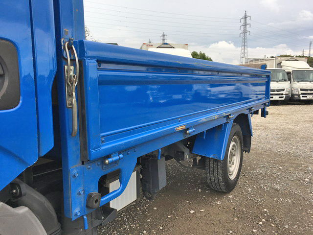 日産アトラス平ボディ小型（2t・3t）[写真18]
