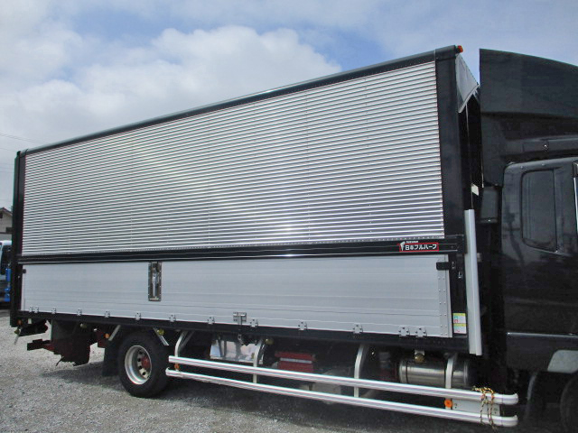 三菱ふそうファイターアルミウイング中型（4t）[写真08]