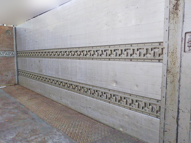 三菱ふそうキャンタークレーン6段小型（2t・3t）[写真18]