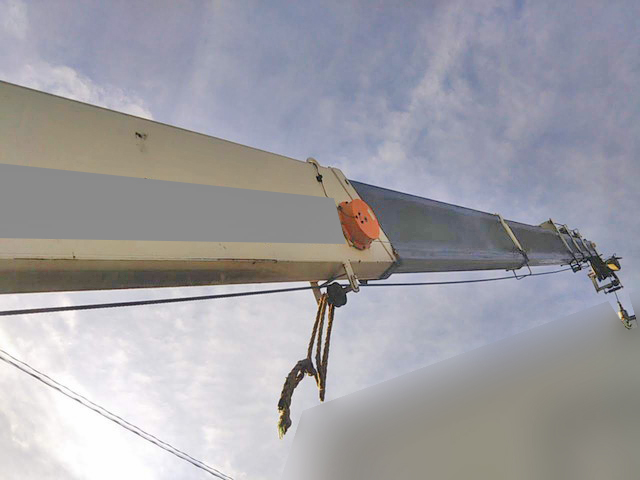 三菱ふそうキャンタークレーン6段小型（2t・3t）[写真06]