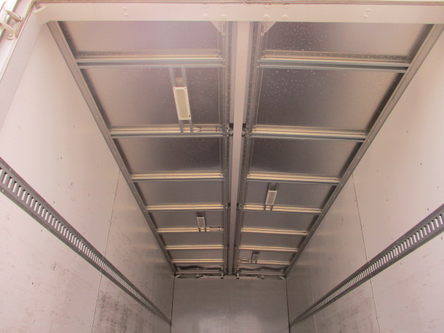 三菱ふそうファイターアルミウイング増トン（6t・8t）[写真17]