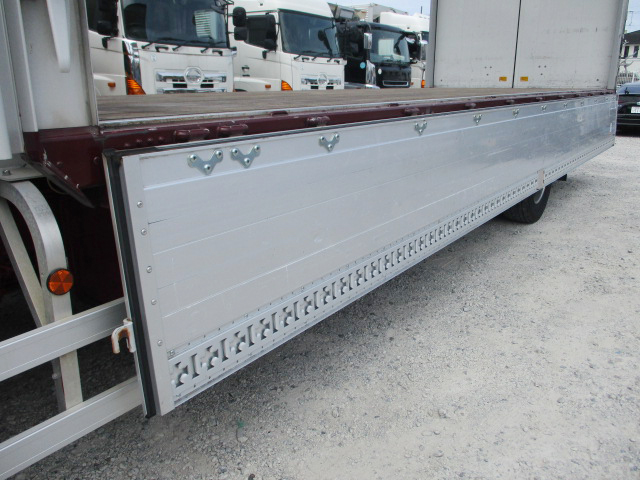 三菱ふそうファイターアルミウイング増トン（6t・8t）[写真08]