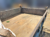 三菱ふそうキャンターダンプ小型（2t・3t）[写真09]