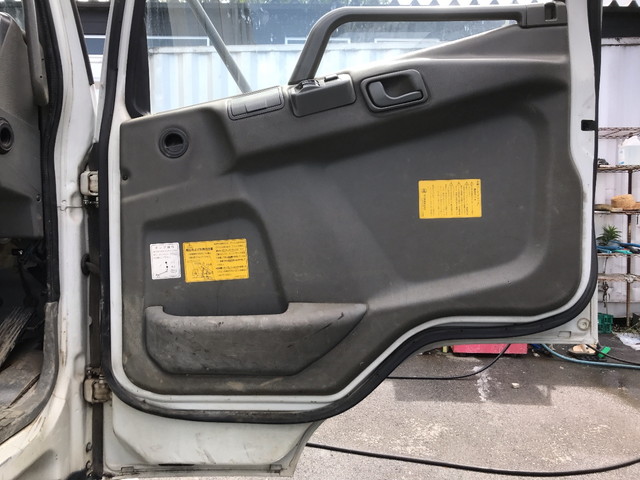 三菱ふそうファイター深ダンプ（土砂禁ダンプ）中型（4t）[写真30]