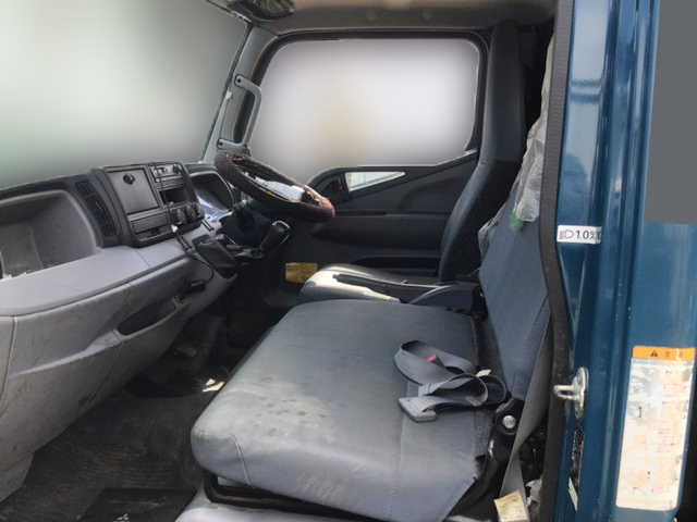 三菱ふそうキャンターダンプ小型（2t・3t）[写真19]