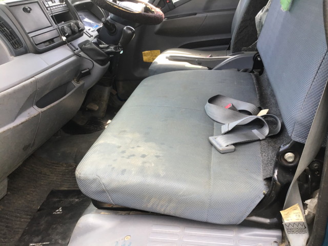 三菱ふそうキャンターダンプ小型（2t・3t）[写真20]