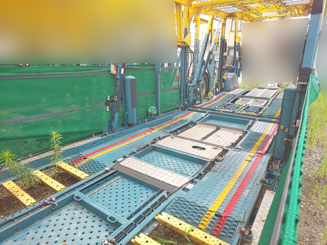 日野プロフィアトレーラーヘッド（トラクターヘッド）大型（10t）[写真11]