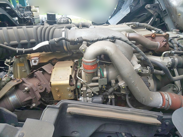 日野プロフィアトレーラーヘッド（トラクターヘッド）大型（10t）[写真32]