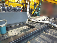 UDトラックスクオントレーラーヘッド（トラクターヘッド）大型（10t）[写真02]