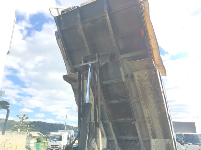 日野プロフィアダンプ大型（10t）[写真16]
