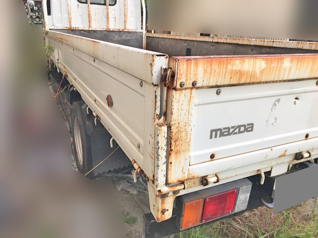 マツダタイタン平ボディ小型（2t・3t）[写真03]