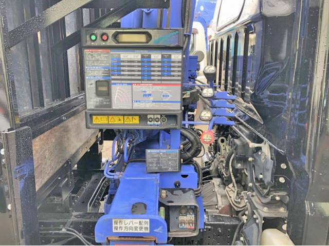 三菱ふそうキャンタークレーン4段小型（2t・3t）[写真13]