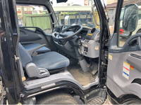 三菱ふそうキャンタークレーン4段小型（2t・3t）[写真18]